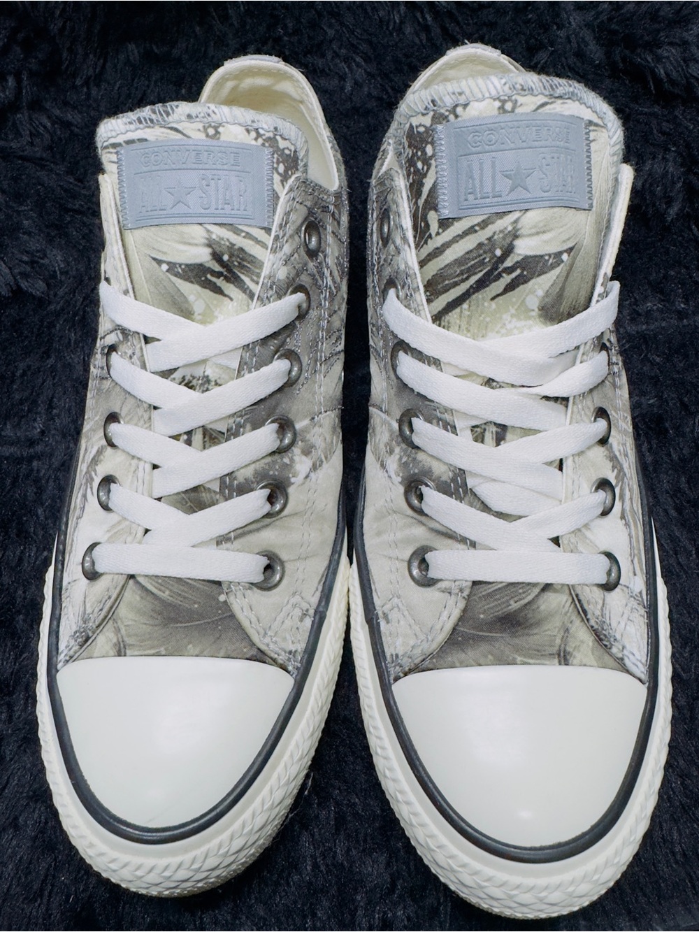 Converse Low Top Sneakers in White and Gray Botanical Print